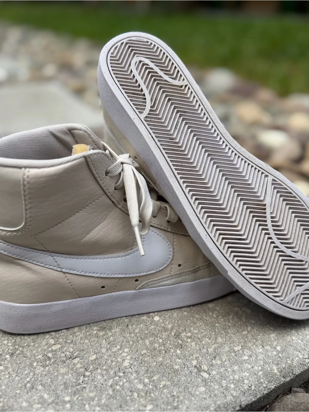 Nike Blazer Size 8 Women’s
